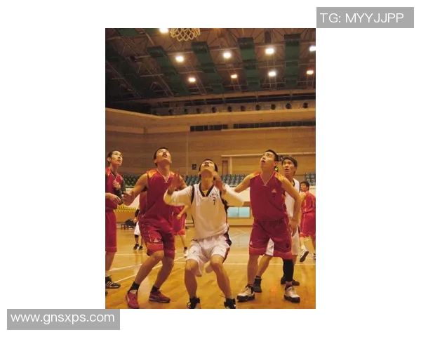 西安篮球队崛起之路:力量与激情交织的篮球盛宴 西安篮球队崛起之路:力量与激情交织的篮球盛宴