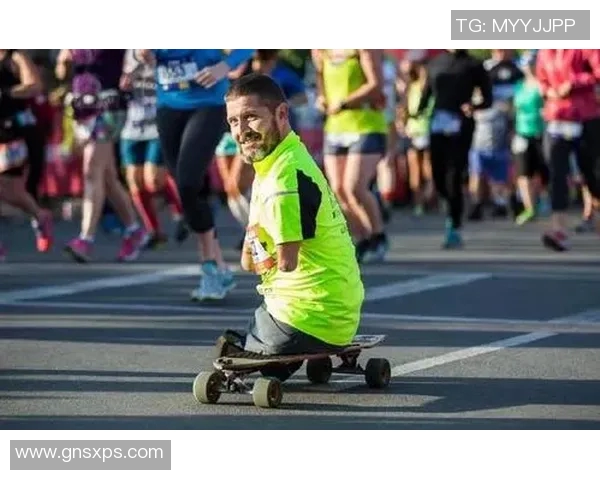 成都马拉松赛场上的滑板队战术分析与表现点评 成都马拉松赛场上的滑板队战术分析与表现点评