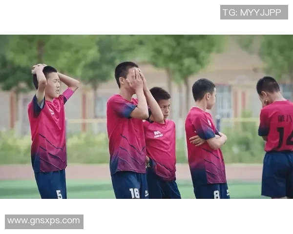 足球场上的璀璨星光：那些让我们热血沸腾的足球明星故事